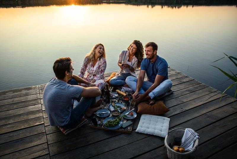Great Lake Stays - Lake House Rentals on Bass Lake